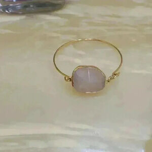 Rose quartz Gold-toned small size bracelet